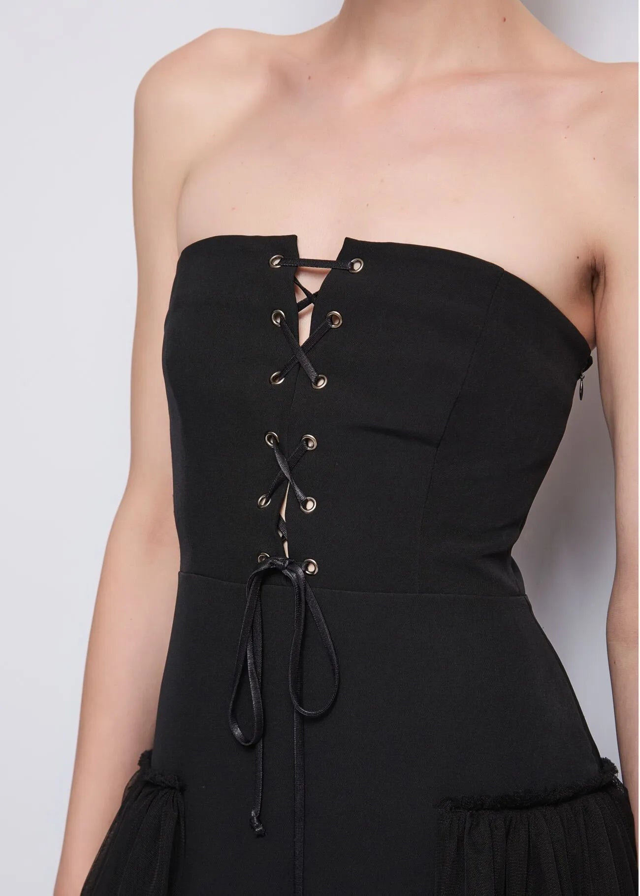 Abito con gonna in tulle