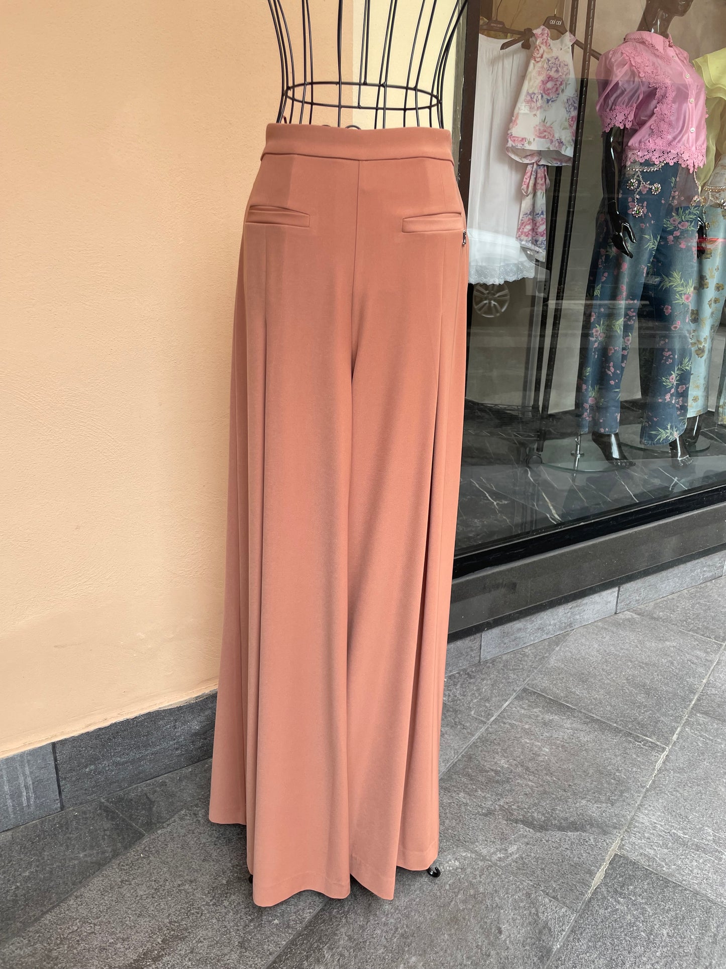 Tailleur giacca e pantalone