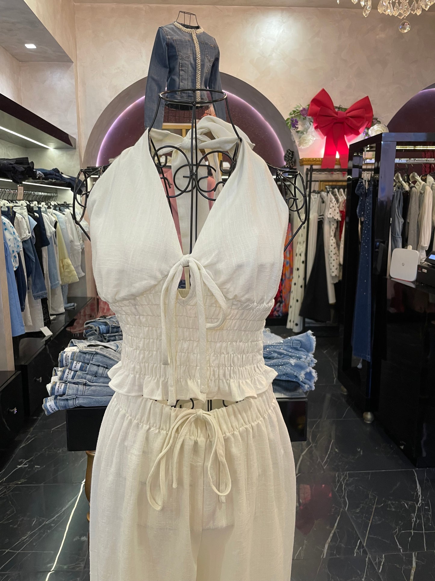 Top con scollatura all’americana  - Glamorous