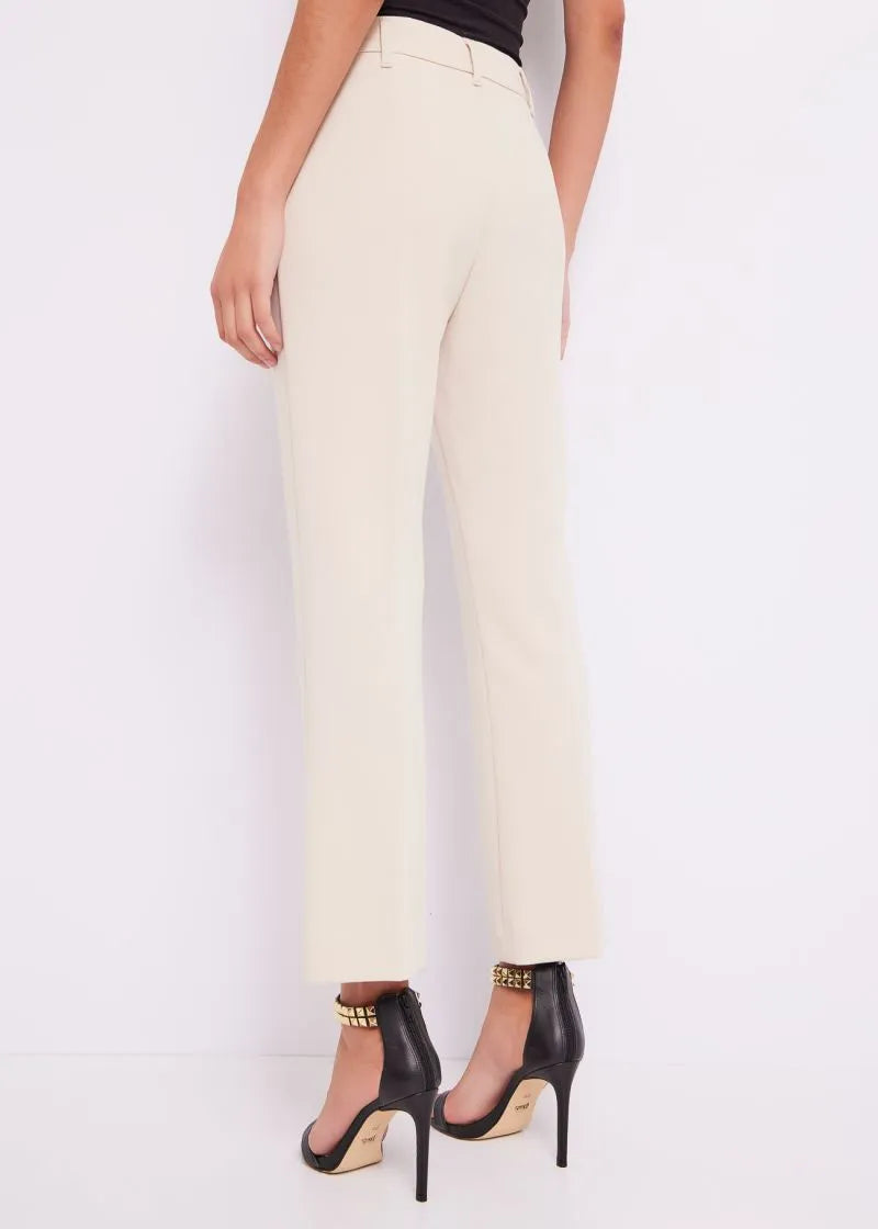 Pantaloni cropped