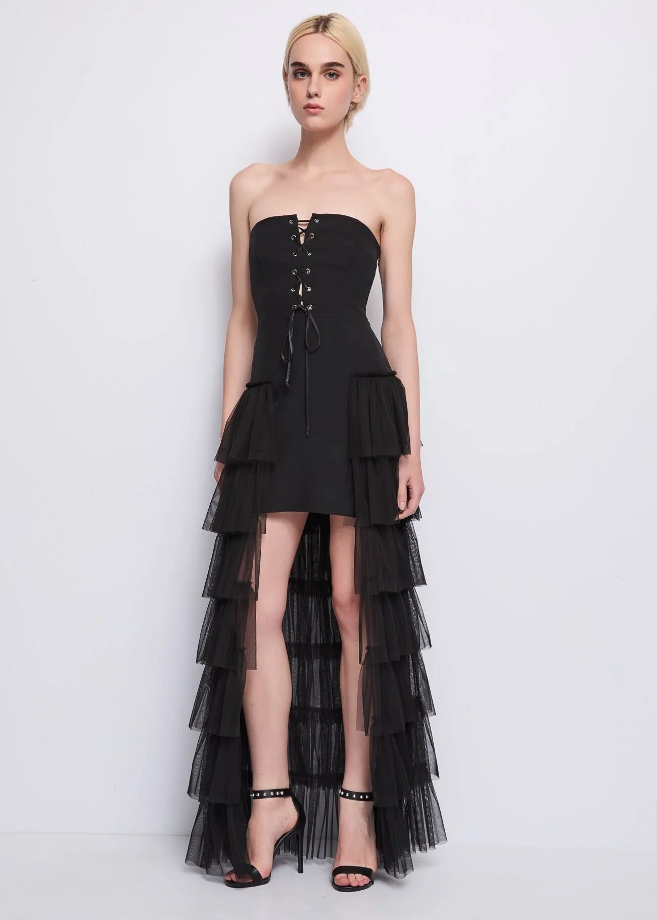 Abito con gonna in tulle