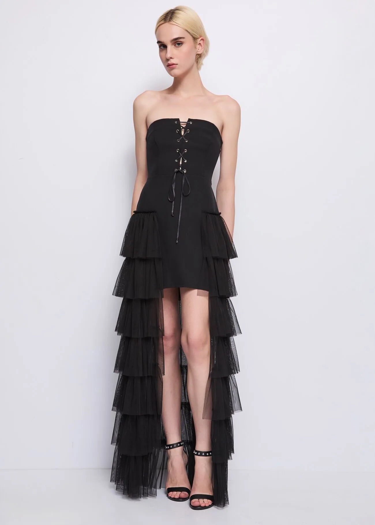 Abito con gonna in tulle
