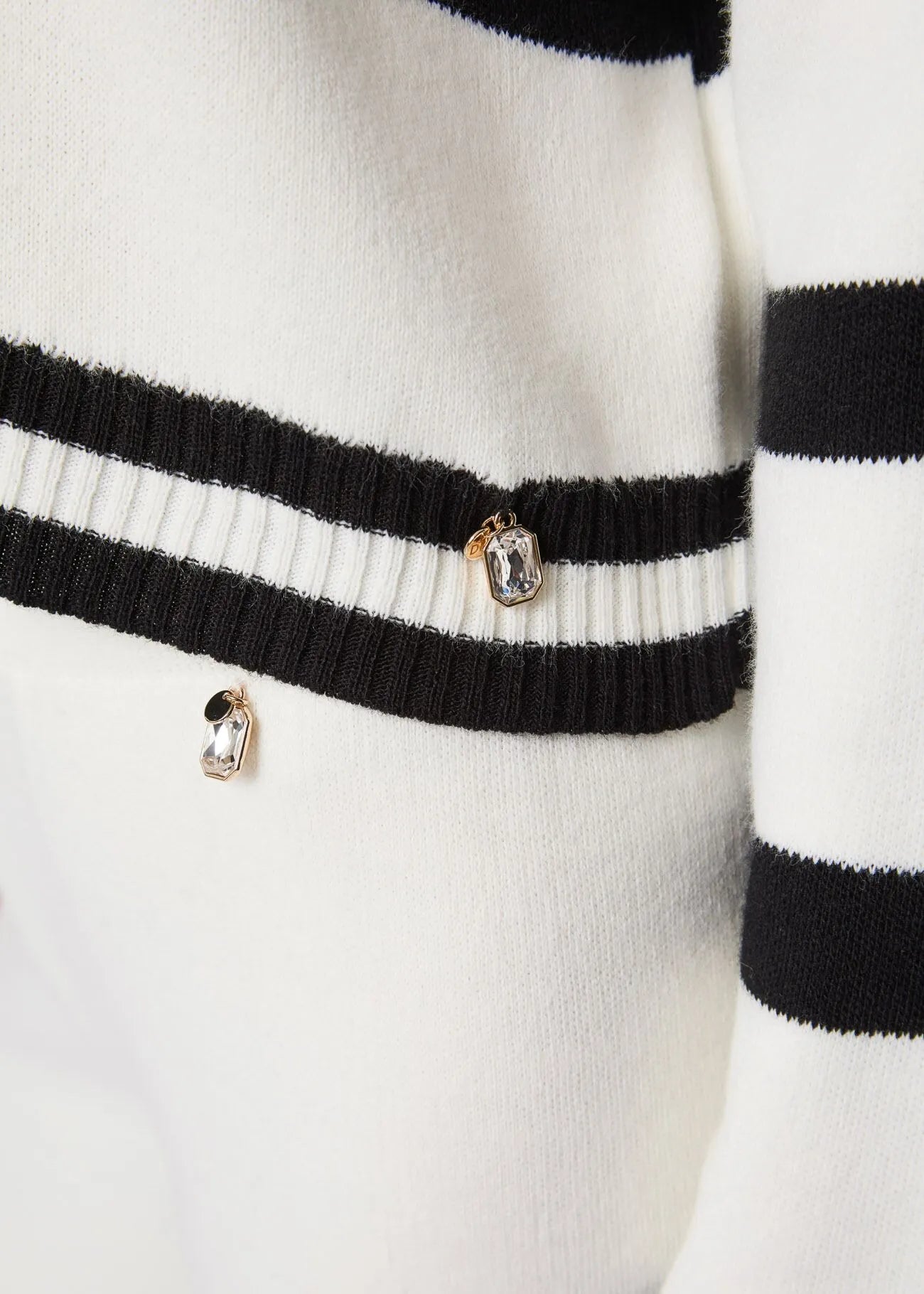 Maglione in filato a righe