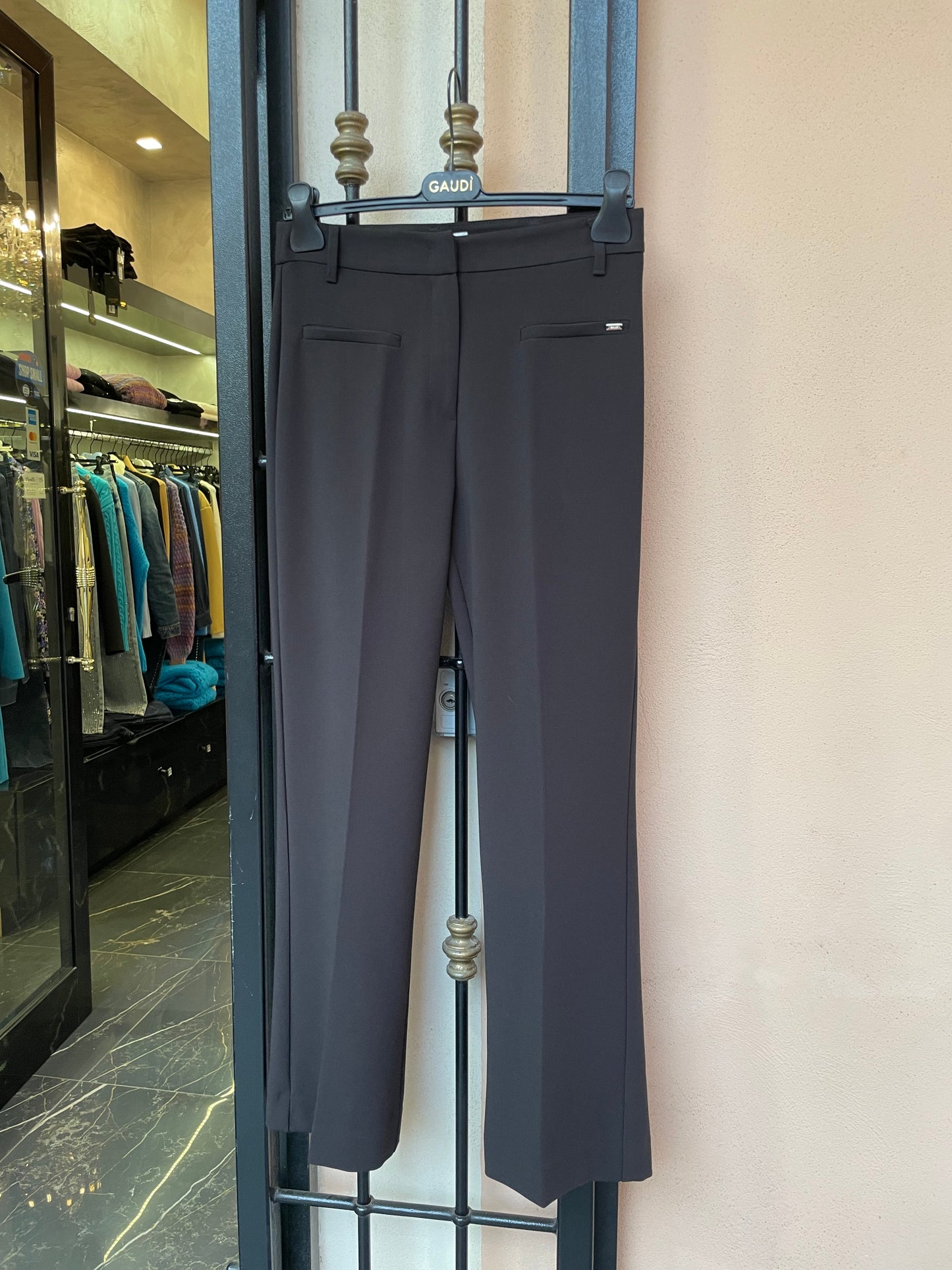 Pantaloni cropped