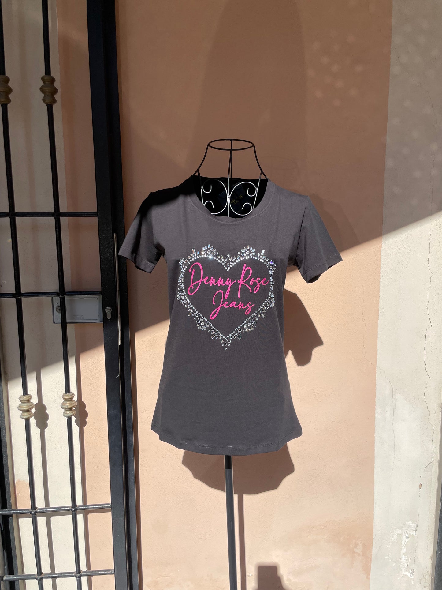 T-shirt in cotone con logo