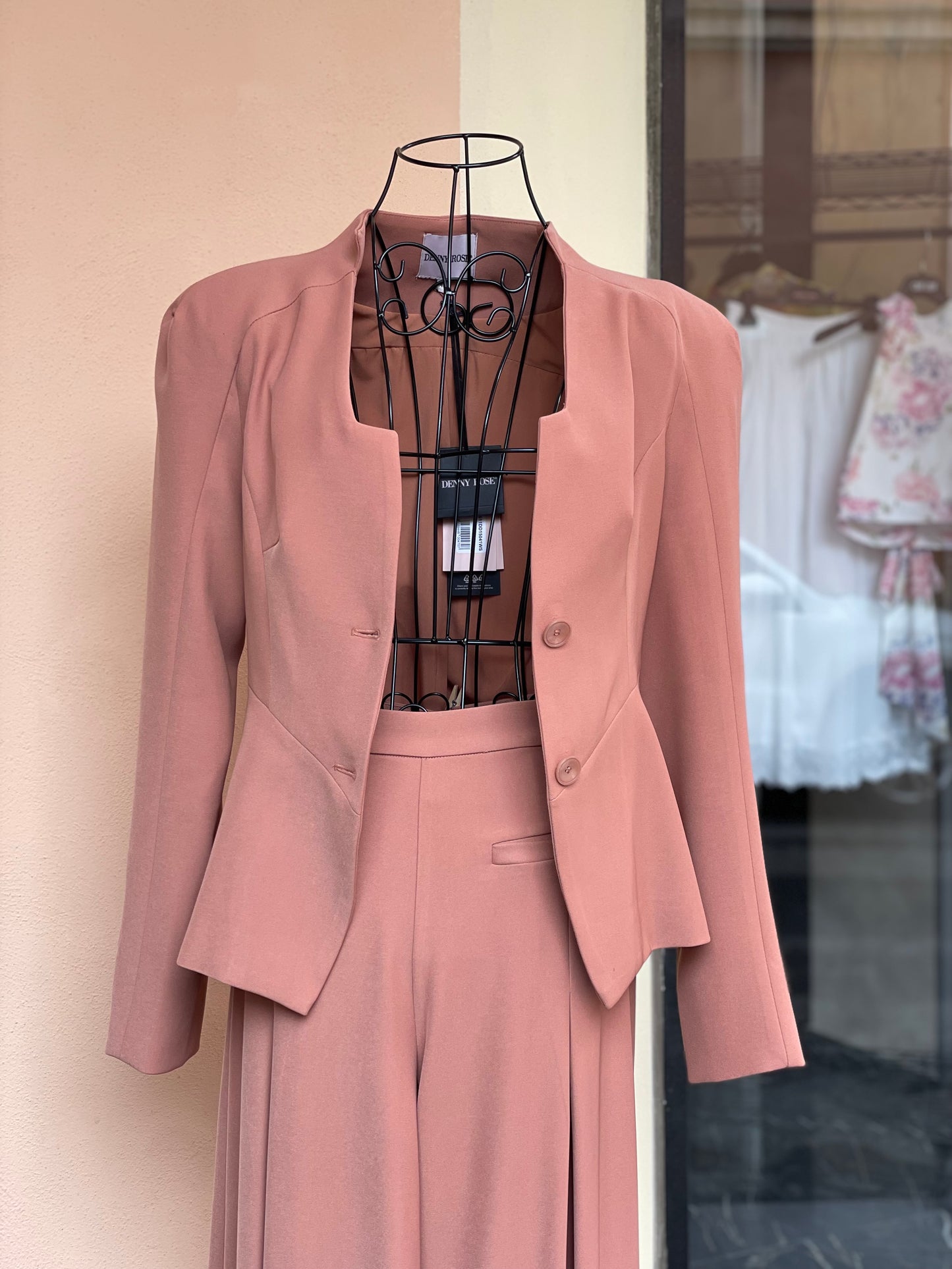 Tailleur giacca e pantalone