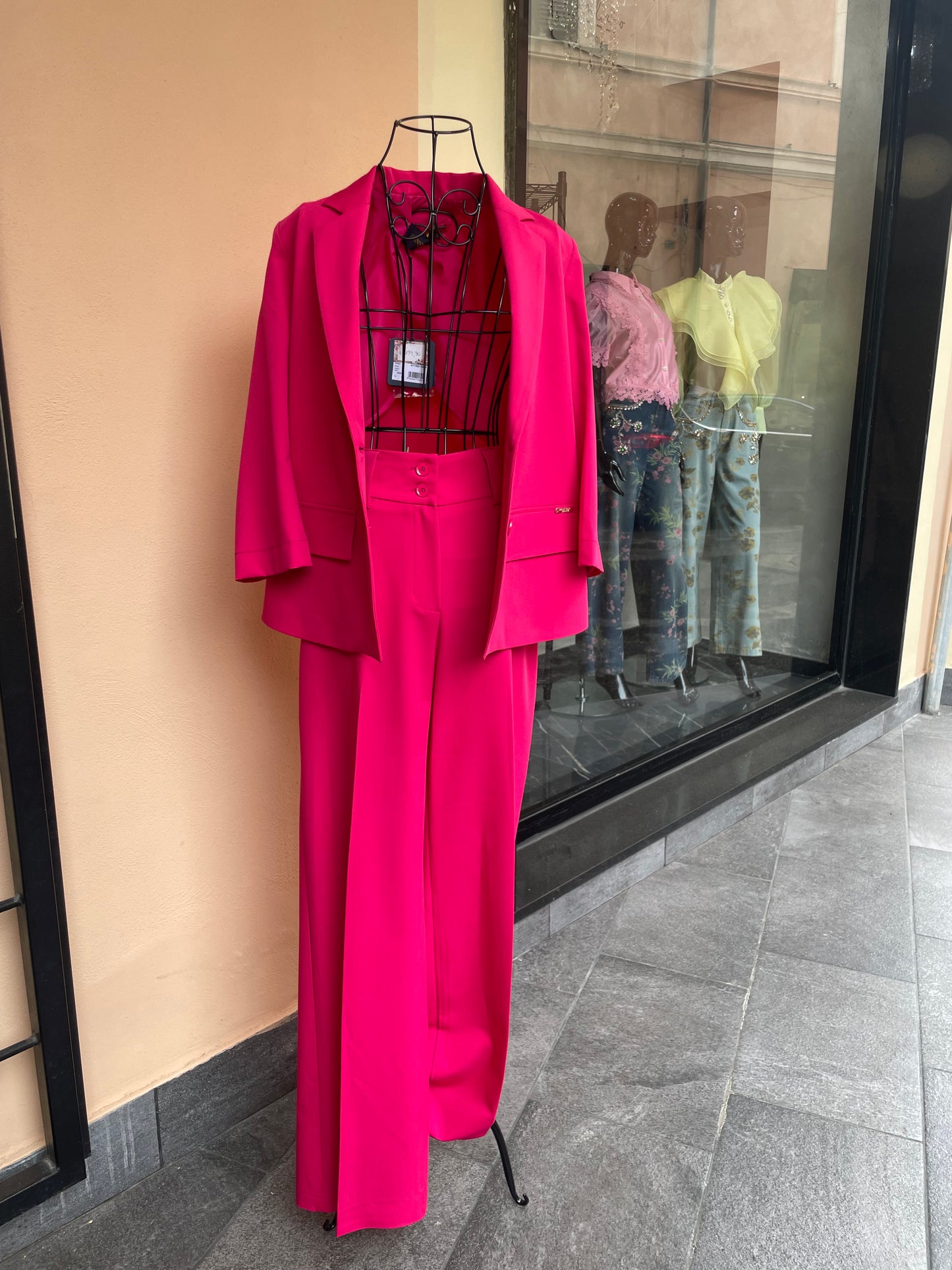 Tailleur giacca e pantalone