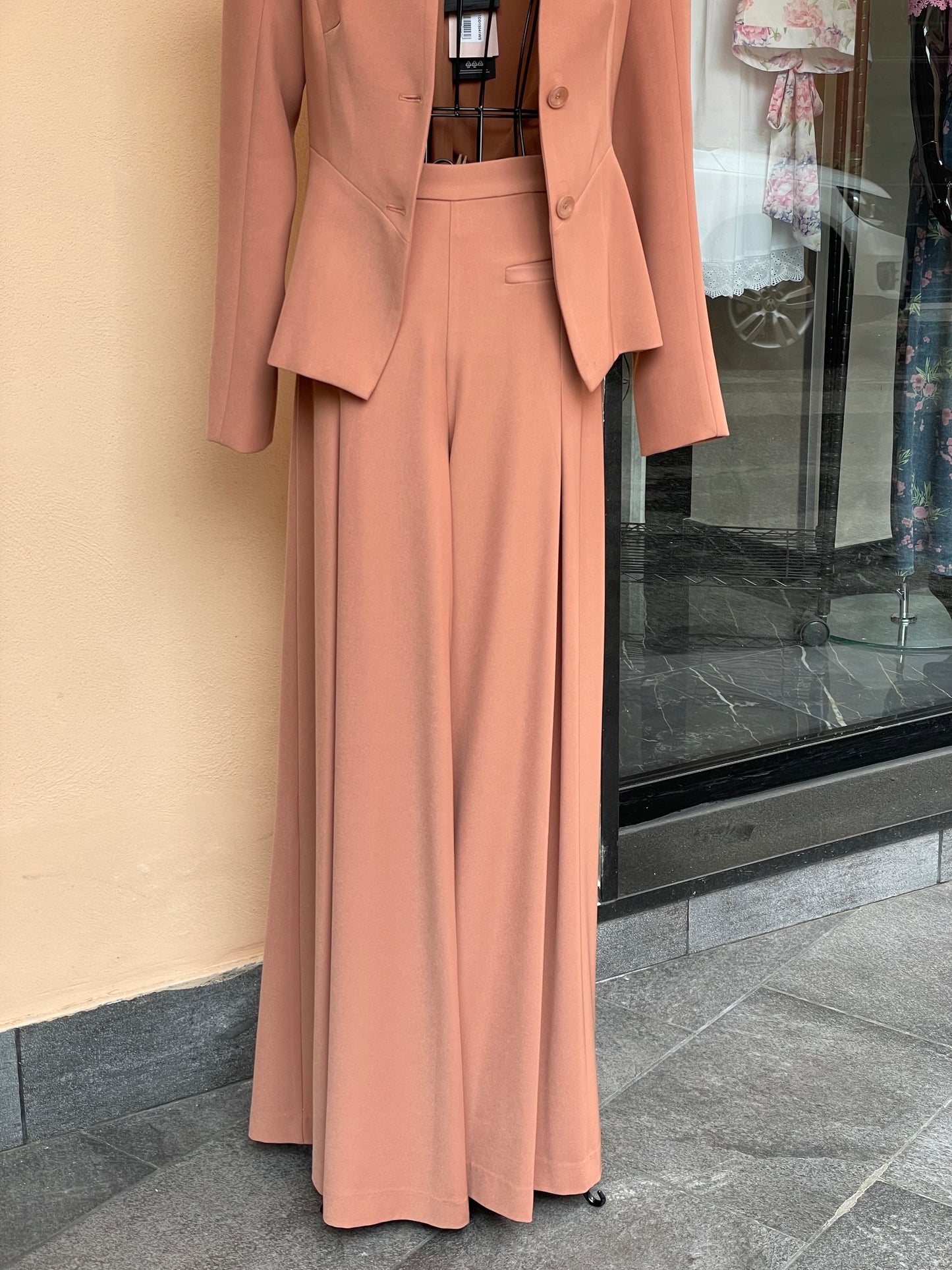 Tailleur giacca e pantalone