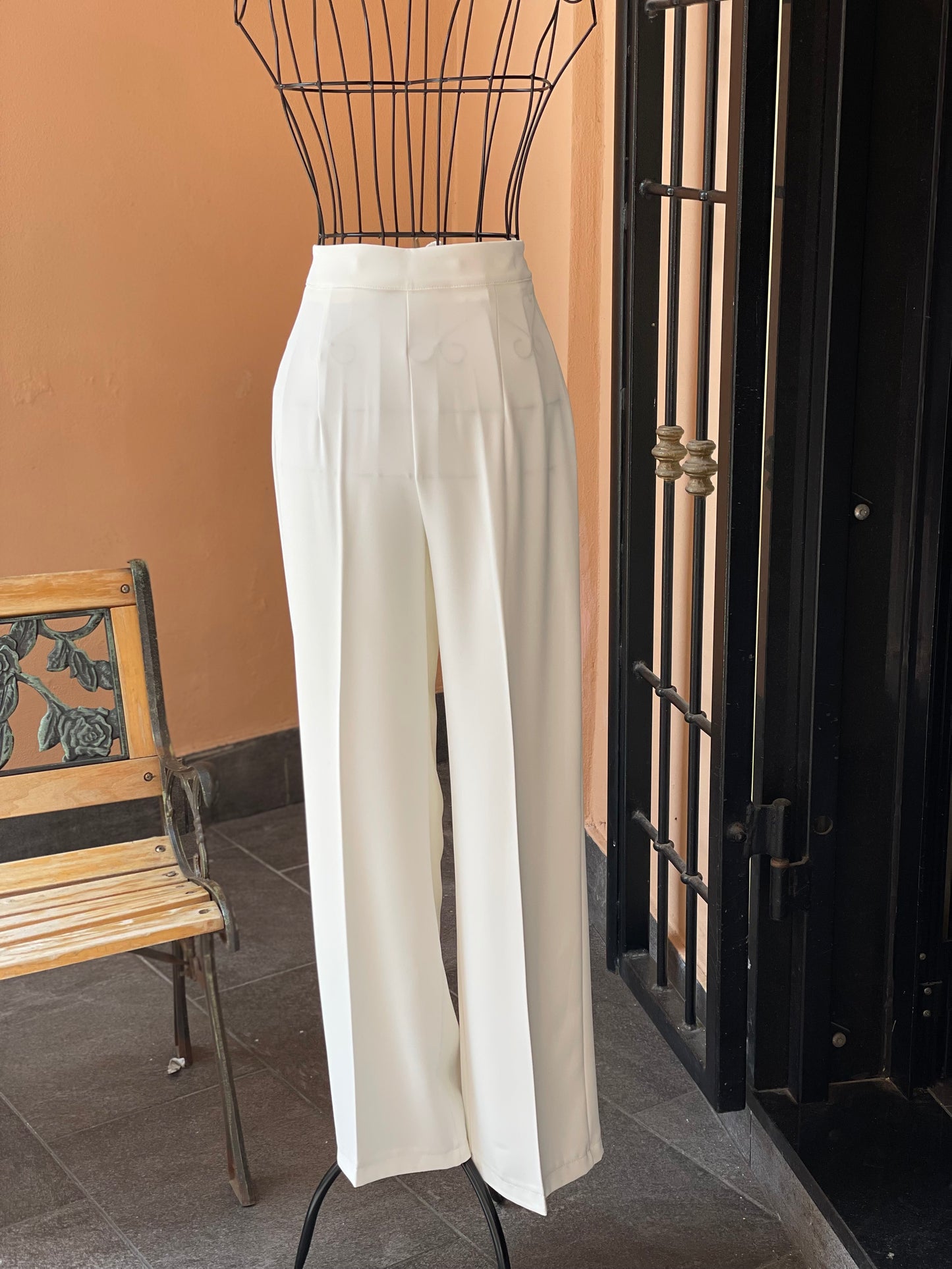 Pantalone Kendra - Queguapa