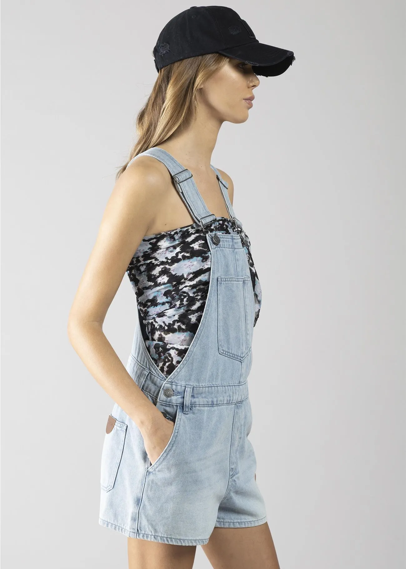 SALOPETTE CORTA LIGHT BLUE JEANS
