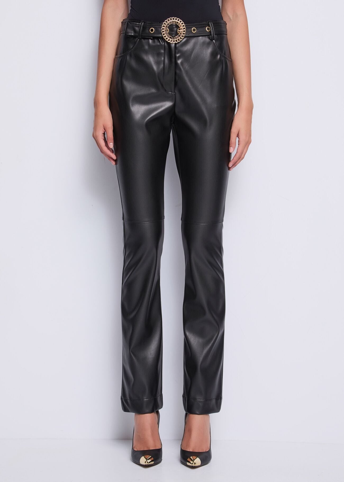 Pantaloni neri in similpelle