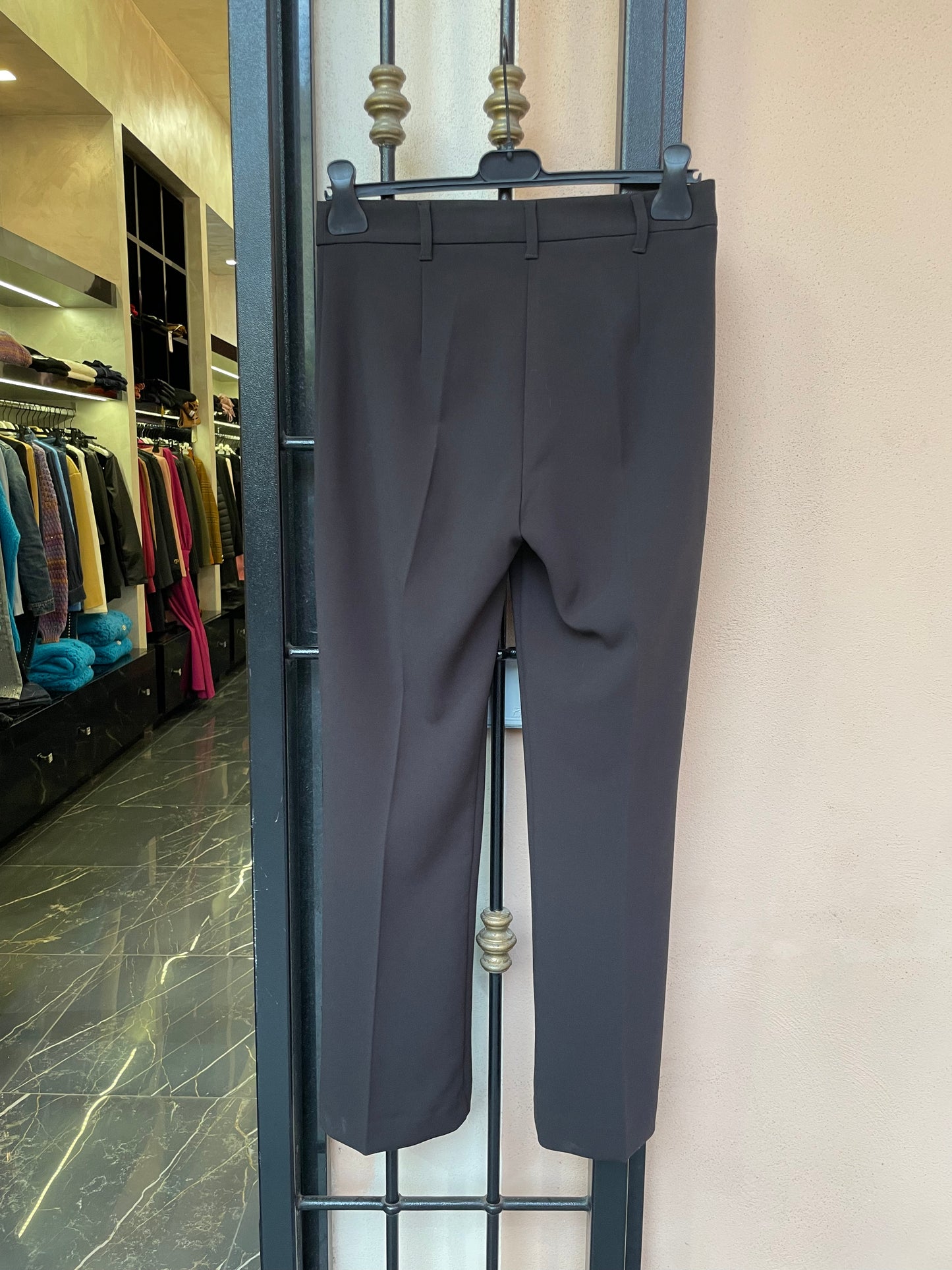 Pantaloni cropped