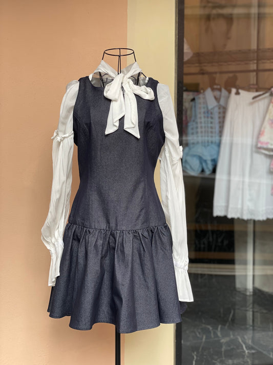 Abito smanicato in denim