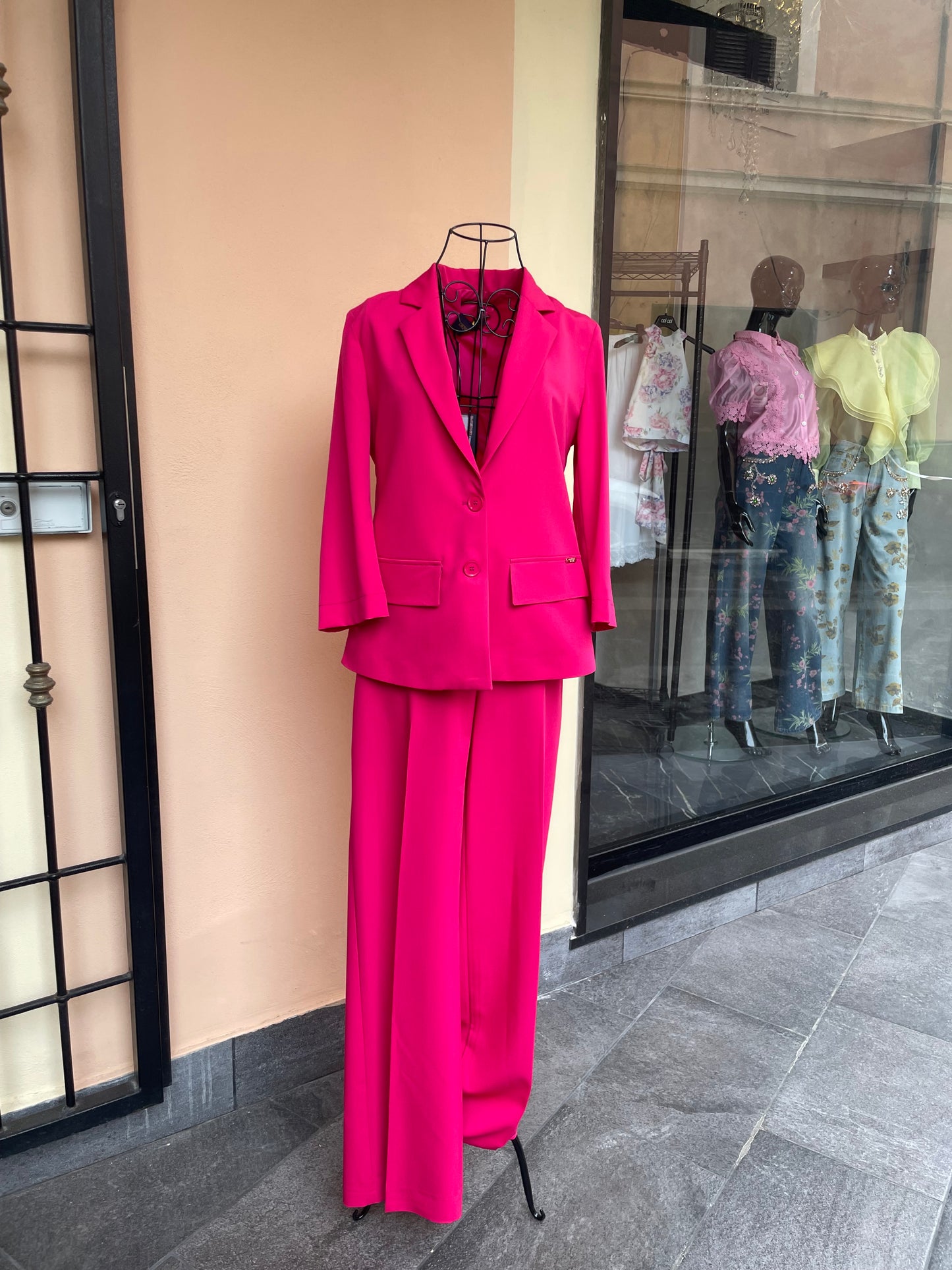 Tailleur giacca e pantalone
