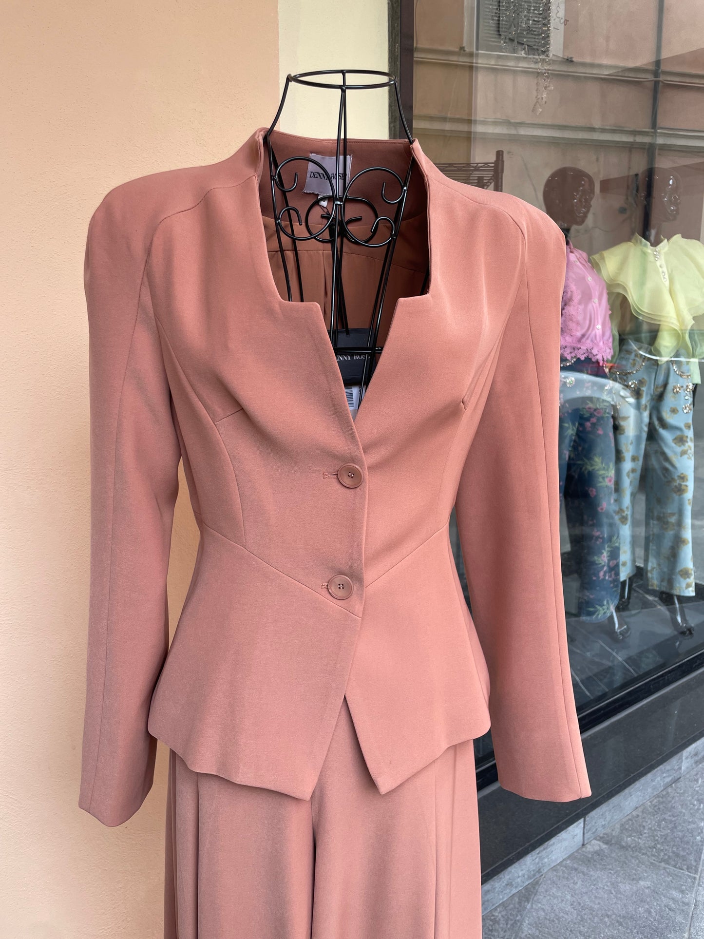 Tailleur giacca e pantalone