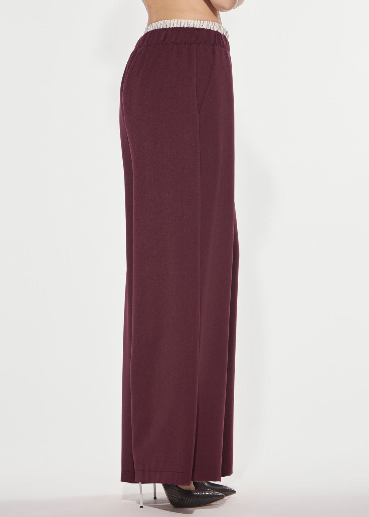 PANTALONI LUNGHI COLORE ROSSO VINO