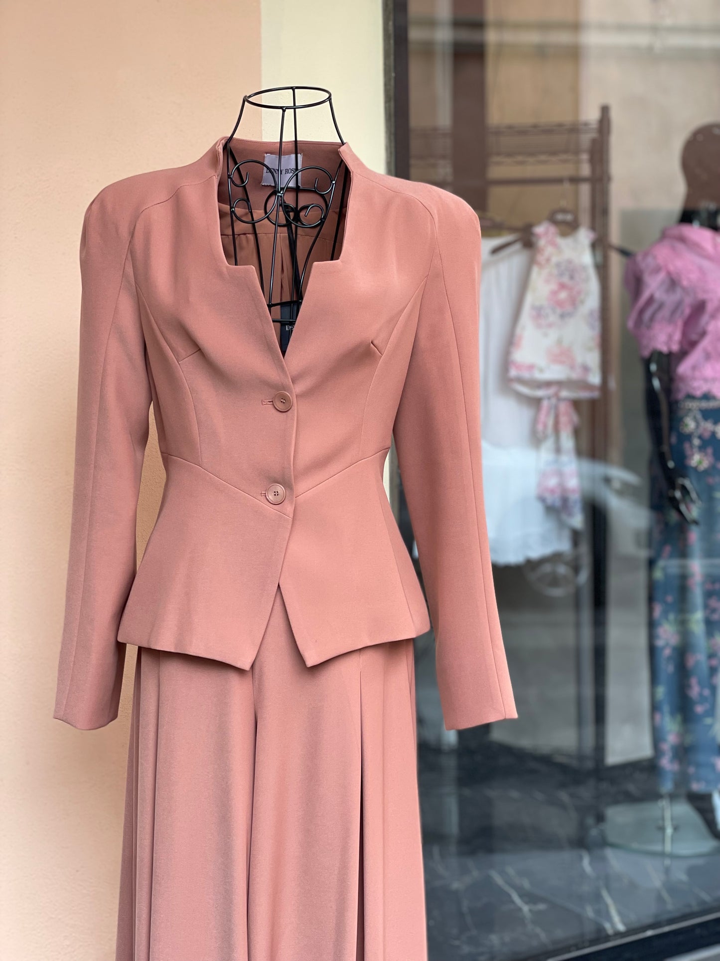 Tailleur giacca e pantalone